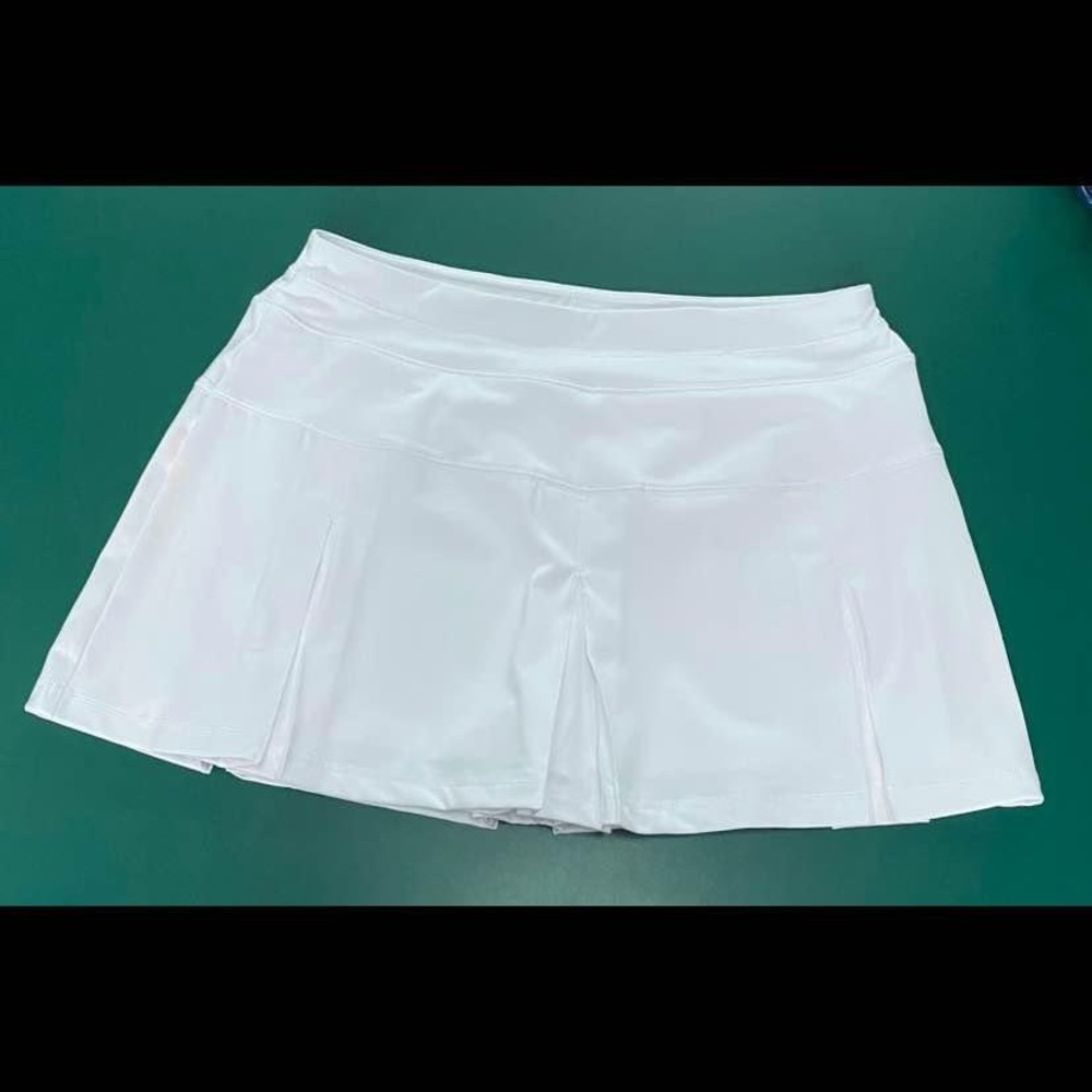 Pleated Tek Gear Activewear Skort, Size Large